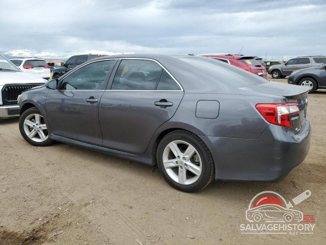 4T1BF1FK1EU871684 2014 TOYOTA CAMRY photo no. 2