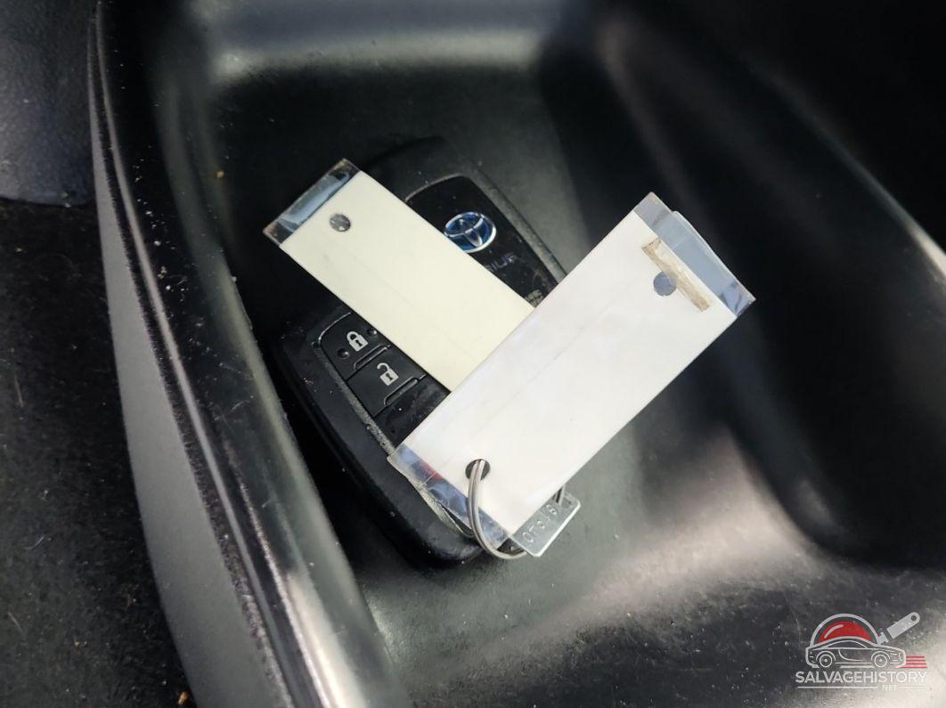 JTDKBRFU6J3073830 2018 TOYOTA PRIUS photo no. 10