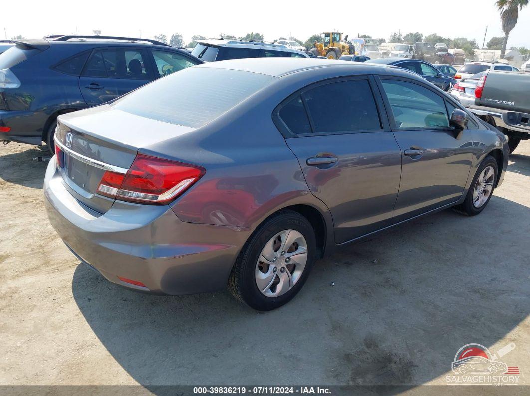 19XFB2F53FE201345 2015 HONDA CIVIC photo no. 4