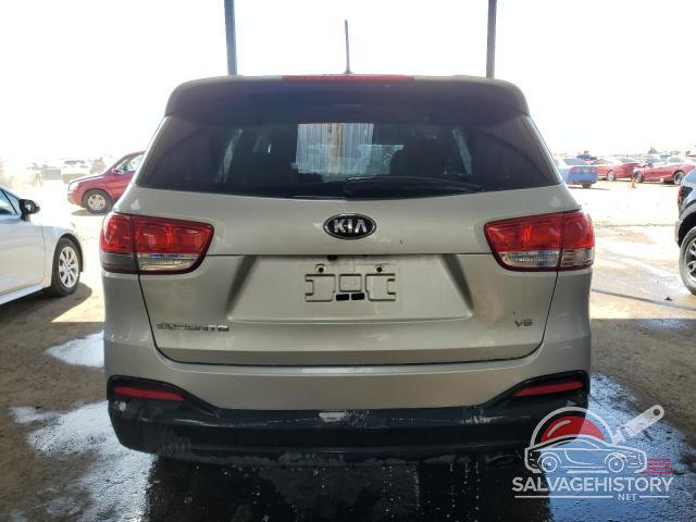 5XYPGDA57JG351818 2018 KIA SORENTO photo no. 6