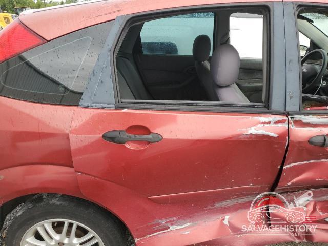 3FAFP373X3R150277 2003 FORD FOCUS photo no. 10