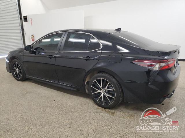 4T1G11AK2NU046636 2022 TOYOTA CAMRY photo no. 2