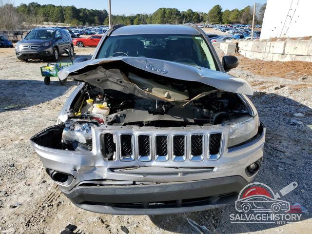 1C4NJCBA0GD615662 2016 JEEP COMPASS photo no. 5