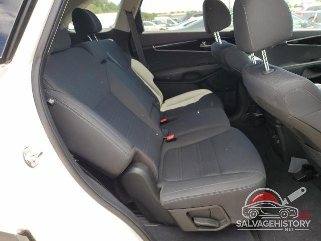 5XYPG4A52KG591490 2019 KIA SORENTO photo no. 11