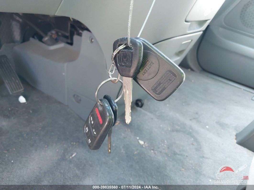 5FNRL18612B023353 2002 HONDA ODYSSEY photo no. 11