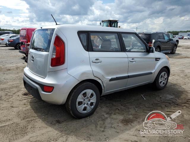 KNDJT2A50C7390384 2012 KIA SOUL photo no. 3