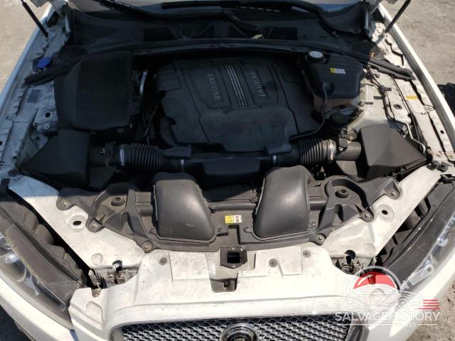 SAJWA0FB5CLS53948 2012 JAGUAR XF photo no. 11