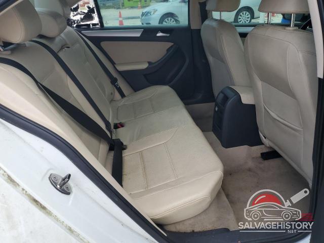 3VWD17AJ3EM407780 2014 VOLKSWAGEN JETTA photo no. 10