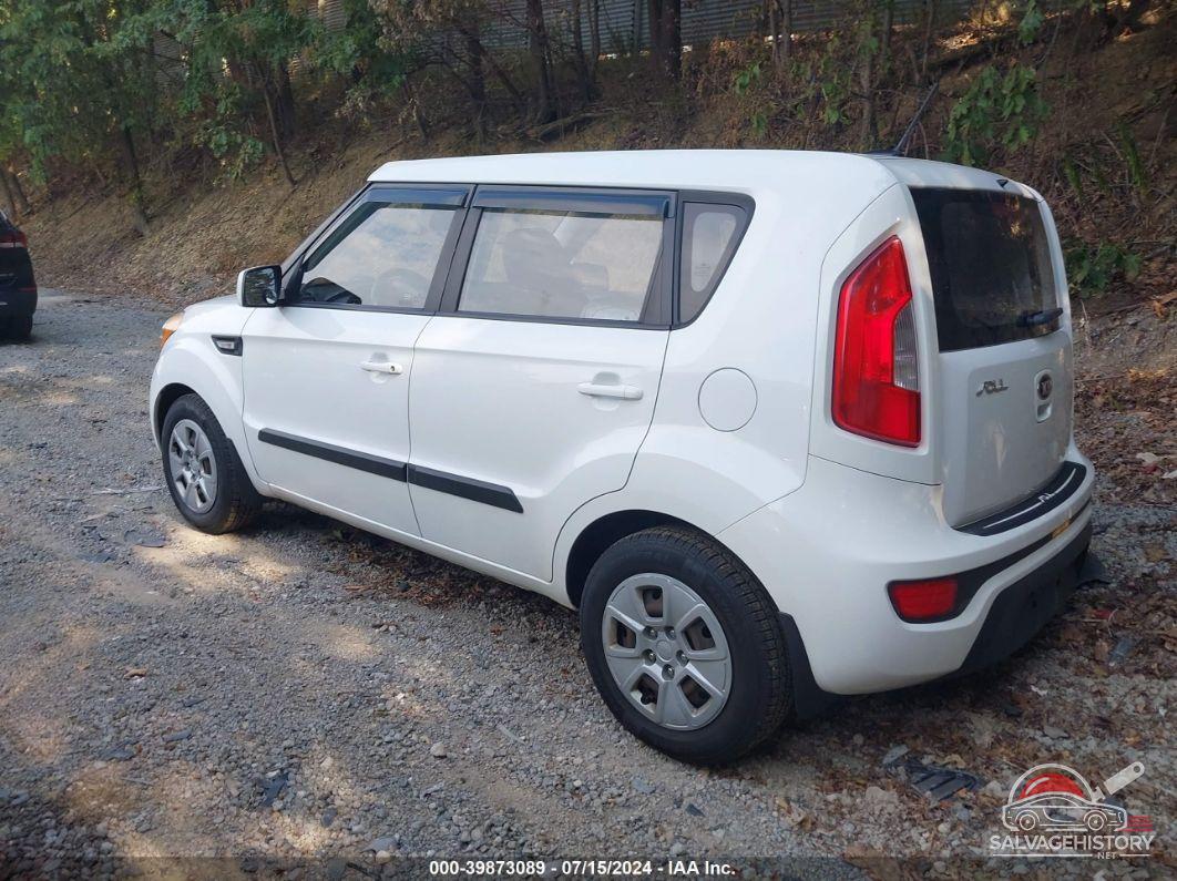 KNDJT2A52D7495431 2013 KIA SOUL photo no. 3