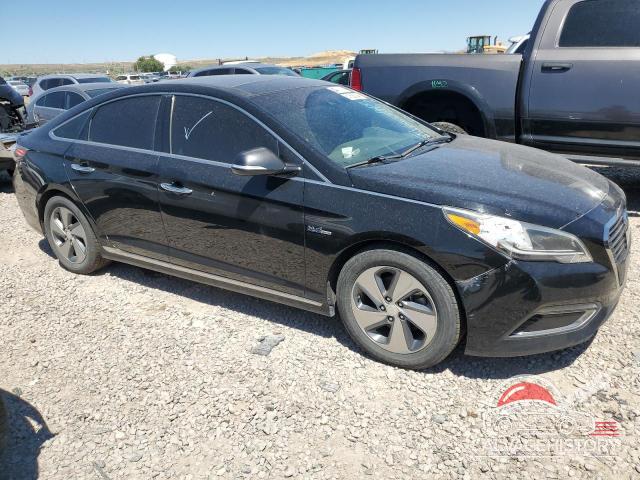 KMHE34L18HA051935 2017 HYUNDAI SONATA photo no. 4