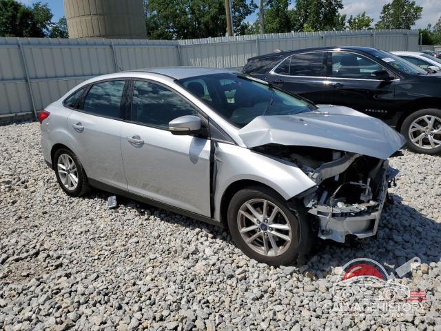 1FADP3F2XFL254576 2015 FORD FOCUS photo no. 4