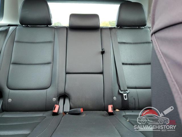 WVGSV7AX4HK021413 2017 VOLKSWAGEN TIGUAN photo no. 10