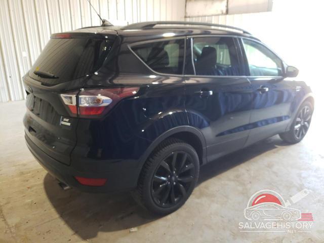 1FMCU0GD1JUC17900 2018 FORD ESCAPE photo no. 3