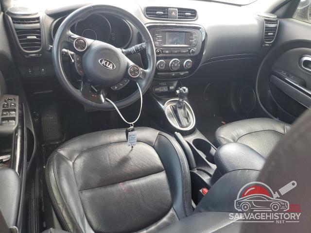 KNDJX3A55G7286683 2016 KIA SOUL photo no. 8
