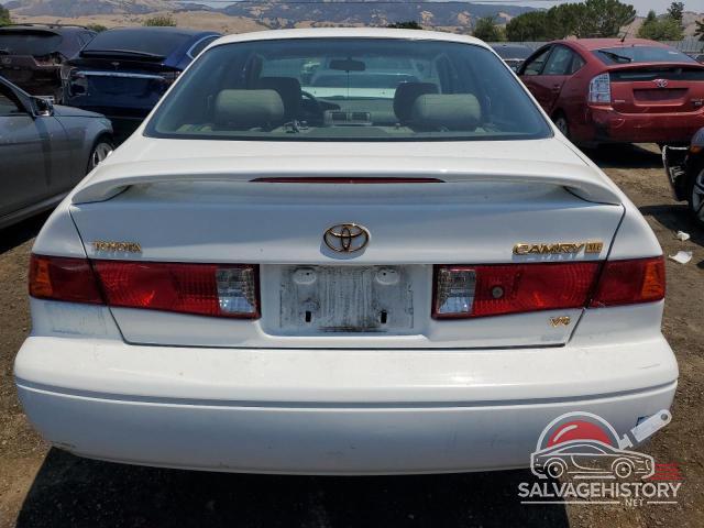 JT2BF28K810302509 2001 TOYOTA CAMRY photo no. 6
