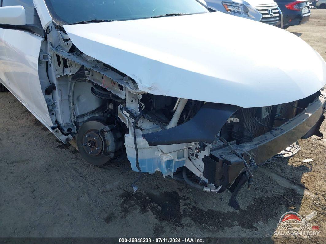 4T1BF1FK0HU393665 2017 TOYOTA CAMRY photo no. 6