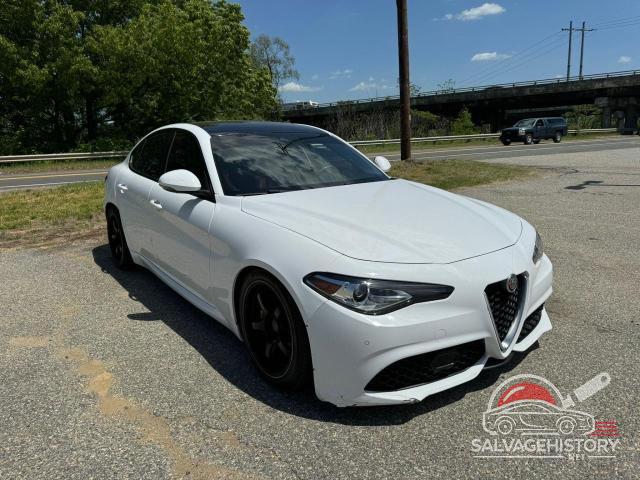 ZARFAEEN0J7573441 2018 ALFA ROMEO GIULIA photo no. 1