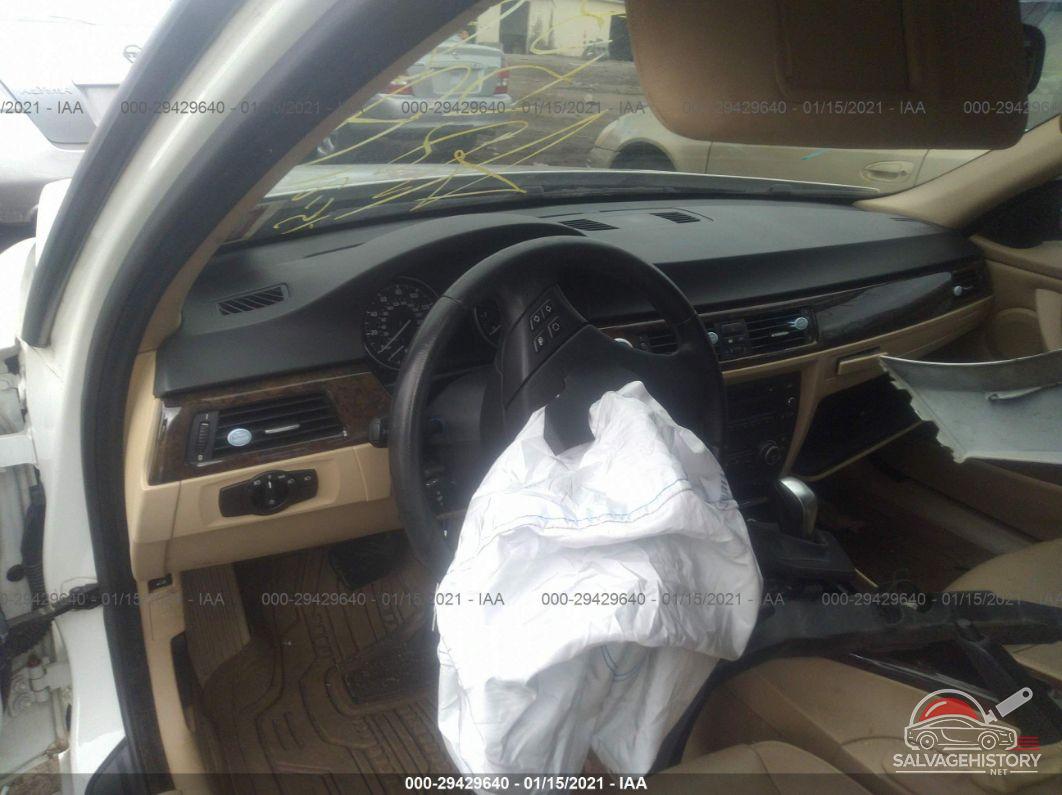WBAVA33578KX87702 2008 BMW 3 SERIES photo no. 5