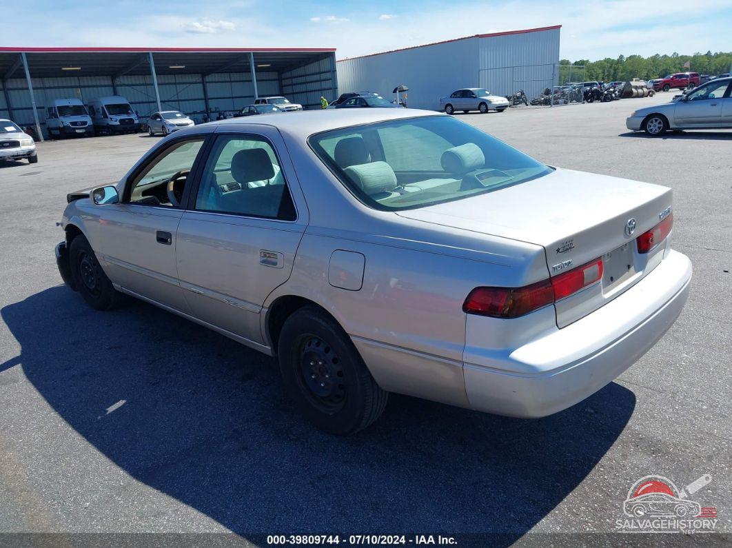 4T1BG22KXWU221066 1998 TOYOTA CAMRY photo no. 3