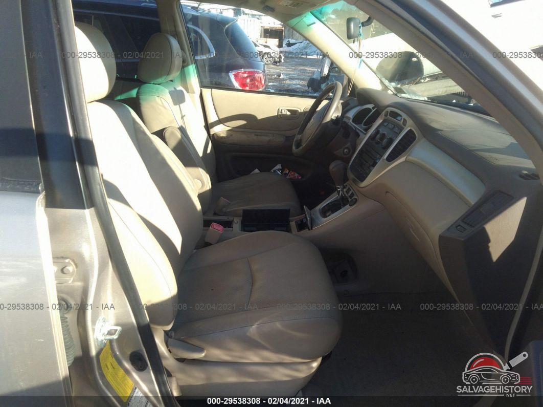 JTEEP21A940029227 2004 TOYOTA HIGHLANDER photo no. 5