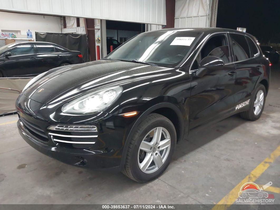 WP1AA2A22DLA04616 2013 PORSCHE CAYENNE photo no. 2
