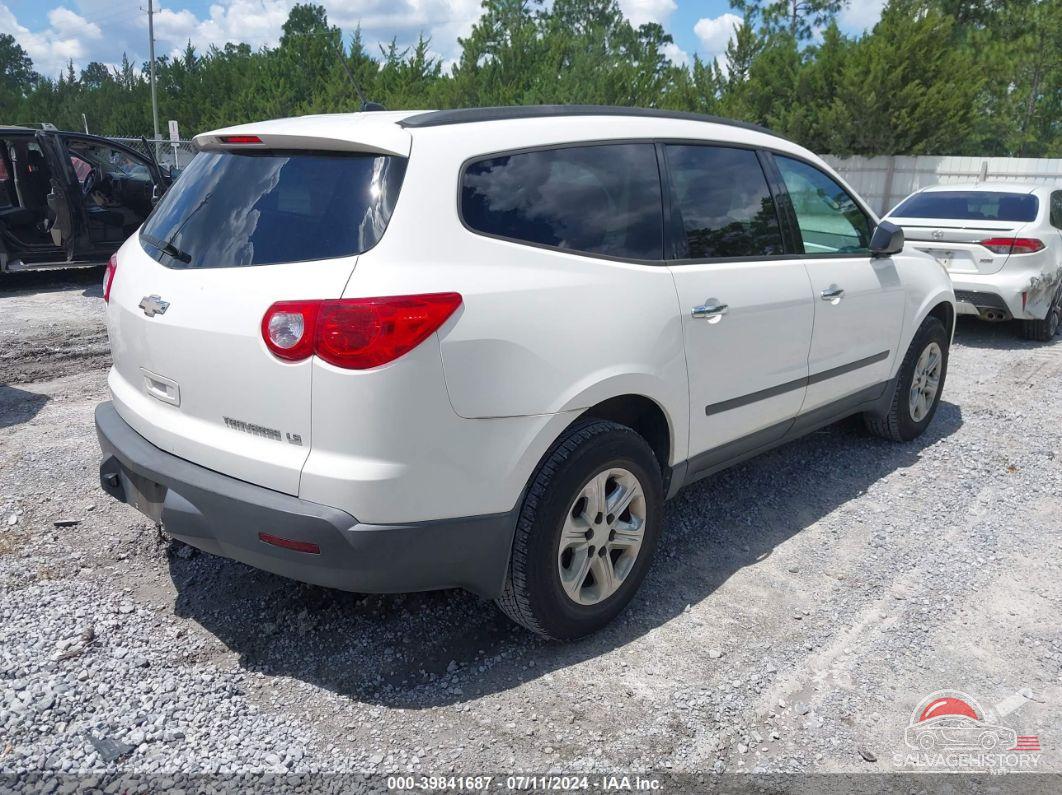 1GNKRFED6BJ415566 2011 CHEVROLET TRAVERSE photo no. 4