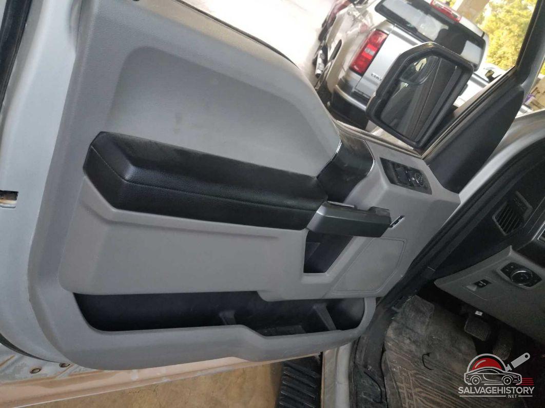 1FTEW1E54JKC97312 2018 FORD F150 photo no. 4