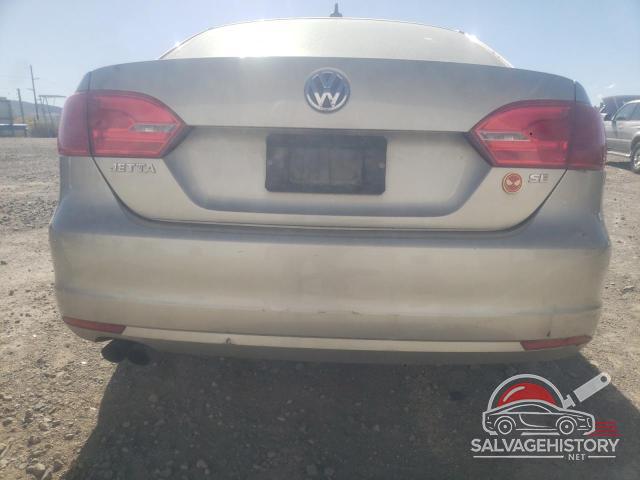 3VWD17AJ5EM249880 2014 VOLKSWAGEN JETTA photo no. 6