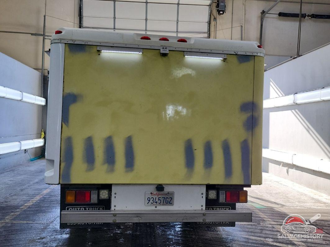 54DC4W1C9HS806590 2017 ISUZU NPR HD GAS REG photo no. 8