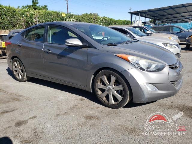 5NPDH4AE5DH307569 2013 HYUNDAI ELANTRA photo no. 4