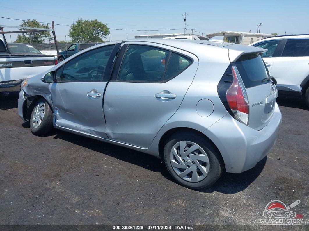 JTDKDTB35F1093056 2015 TOYOTA PRIUS C photo no. 3