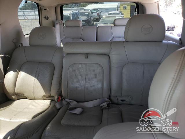 1GYEK63N52R289878 2002 CADILLAC ESCALADE photo no. 10