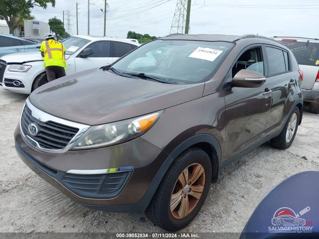 KNDPB3A23D7516893 2013 KIA SPORTAGE photo no. 2