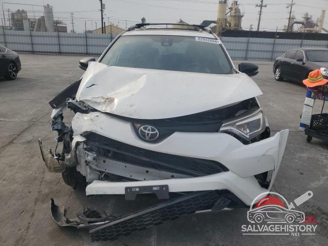 JTMNFREVXHJ711207 2017 TOYOTA RAV4 photo no. 5