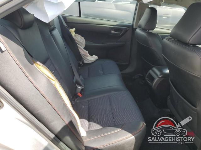 4T1BF1FKXFU039617 2015 TOYOTA CAMRY photo no. 10