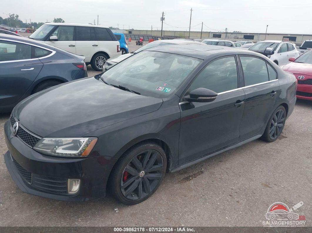 3VW4T7AJ0EM387952 2014 VOLKSWAGEN JETTA photo no. 2