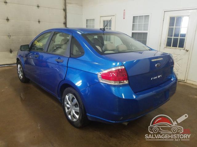 1FAHP3EN2AW285857 2010 FORD FOCUS photo no. 3