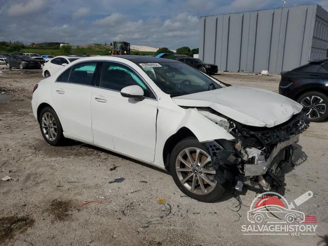 WDD3G4FB6KW027167 2019 MERCEDES-BENZ A-CLASS photo no. 4