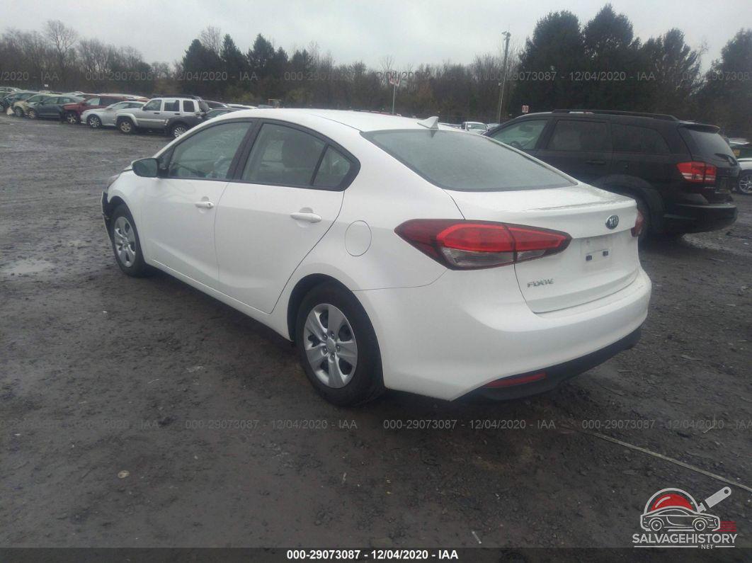 3KPFK4A71JE242005 2018 KIA FORTE photo no. 3