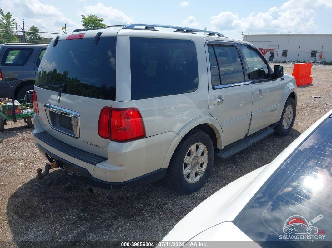 5LMFU28515LJ06675 2005 LINCOLN NAVIGATOR photo no. 4
