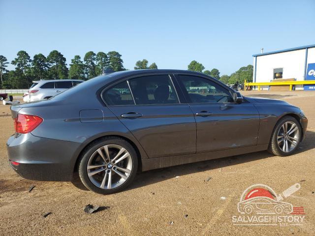 WBA3A5C57CF346916 2012 BMW 3 SERIES photo no. 3