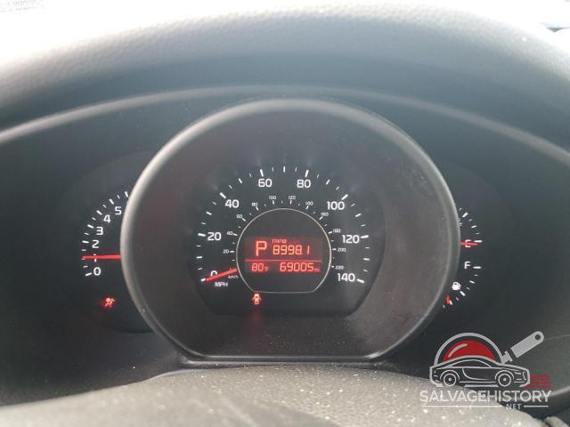 KNDJN2A26E7705174 2014 KIA SOUL photo no. 9