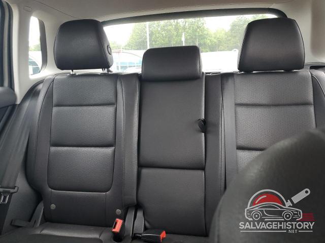 WVGAV7AX6GW615763 2016 VOLKSWAGEN TIGUAN photo no. 10