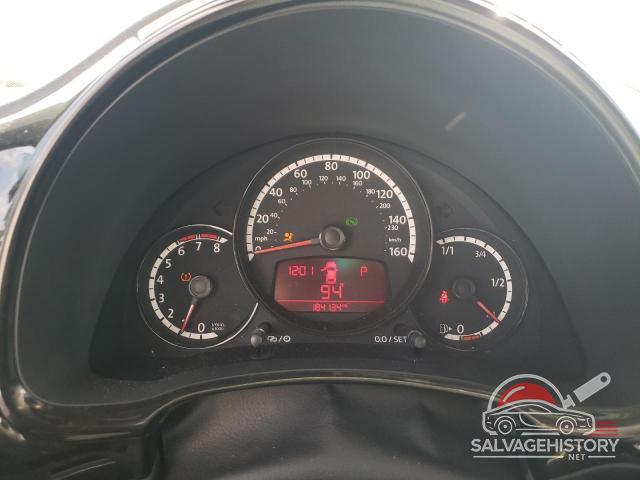 3VWFP7AT9EM604557 2014 VOLKSWAGEN BEETLE photo no. 9
