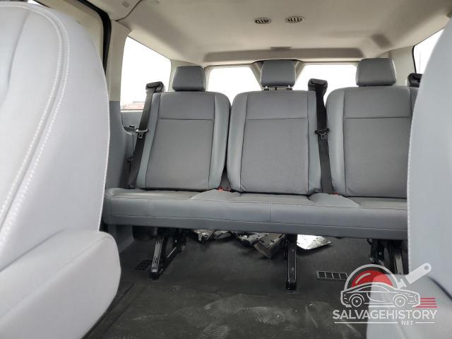 1FMZK1YG8HKA52688 2017 FORD TRANSIT photo no. 10