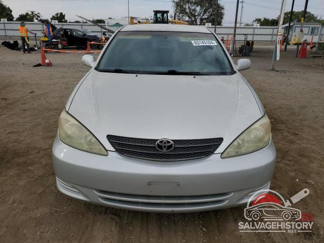 4T1BE32K83U750572 2003 TOYOTA CAMRY photo no. 5