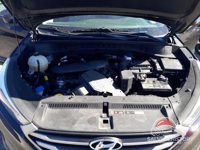 KM8J33A4XJU721415 2018 HYUNDAI TUCSON photo no. 11