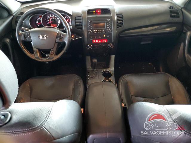 5XYKU3A14BG030279 2011 KIA SORENTO photo no. 8