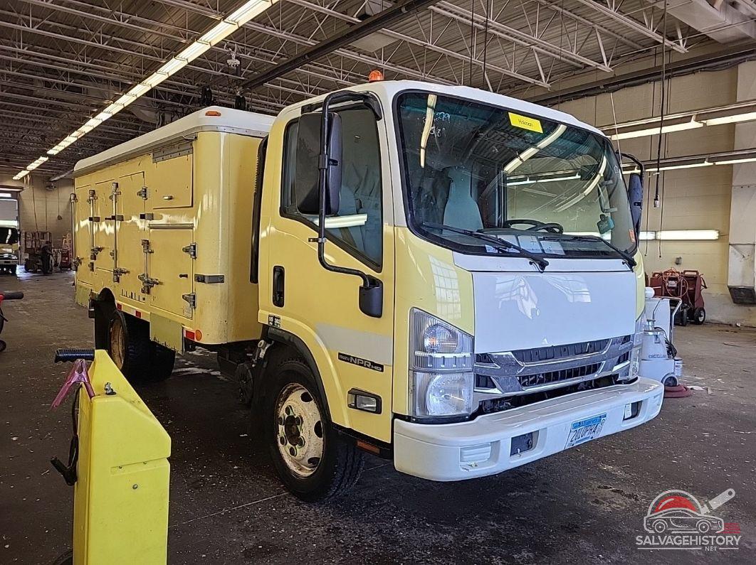 54DC4W1C3HS801269 2017 ISUZU NPR HD GAS REG photo no. 4