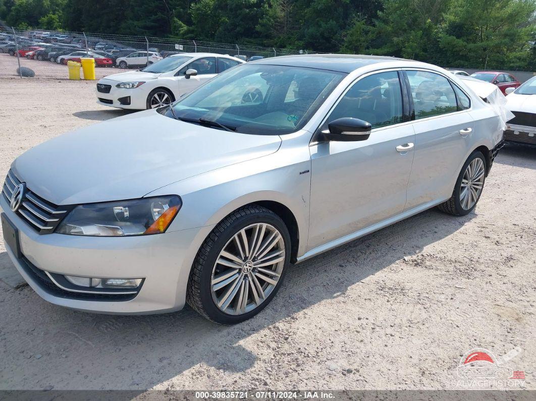 1VWBT7A3XFC062429 2015 VOLKSWAGEN PASSAT photo no. 2
